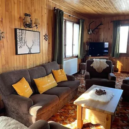 Sirolane, Chalet Au Bord Des Pistes Au Sauze Chalet Enchastrayes