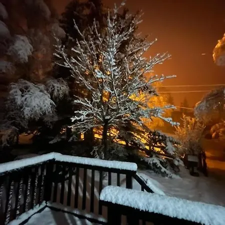 Chalet Sirolane, Chalet Au Bord Des Pistes Au Sauze Enchastrayes