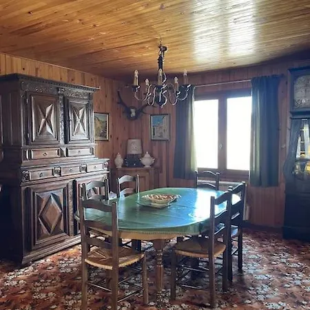 Chalet Sirolane, Chalet Au Bord Des Pistes Au Sauze Enchastrayes