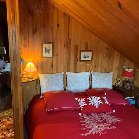 Chalet Sirolane, Chalet Au Bord Des Pistes Au Sauze Enchastrayes